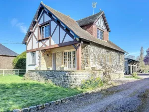 Maison de charme avec grand jardin 🌿 – Un cocon paisible a decouvrir !