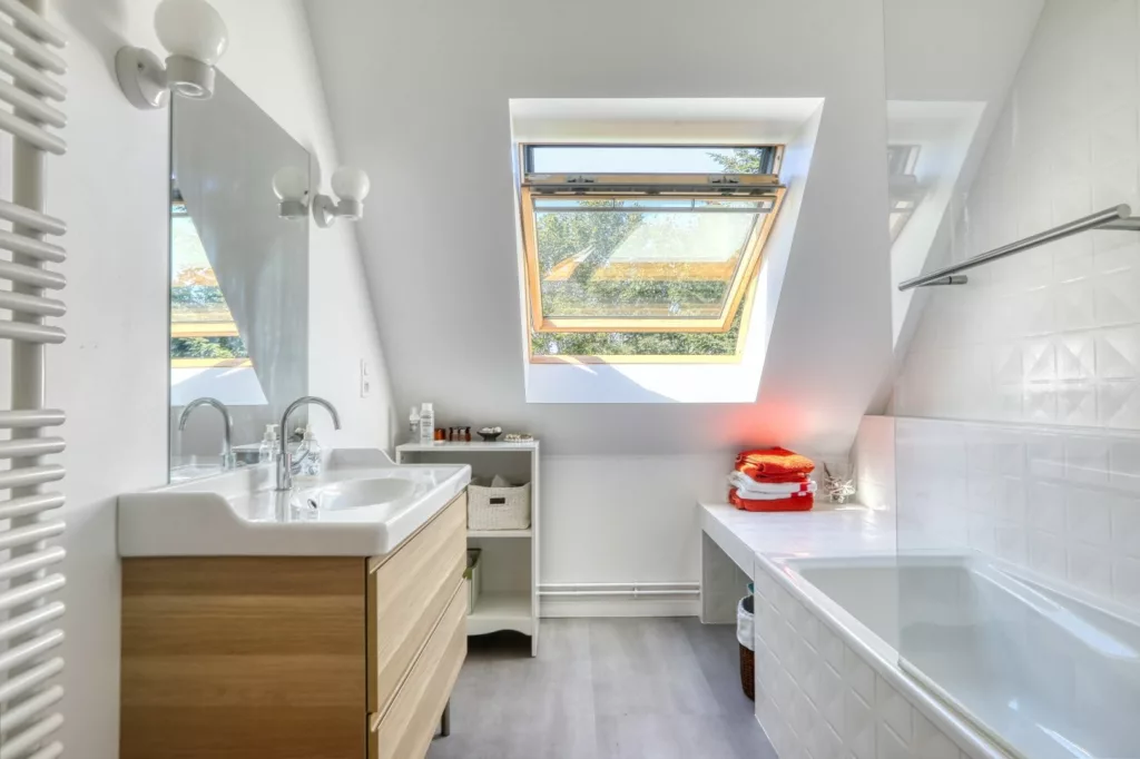 Maison familiale 7 pieces – 185 m² habitables sur 1 645 m² de terrain – MENERVAL