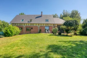 Maison familiale 7 pièces – 185 m² habitables sur 1 645 m² de terrain – Ménerval
