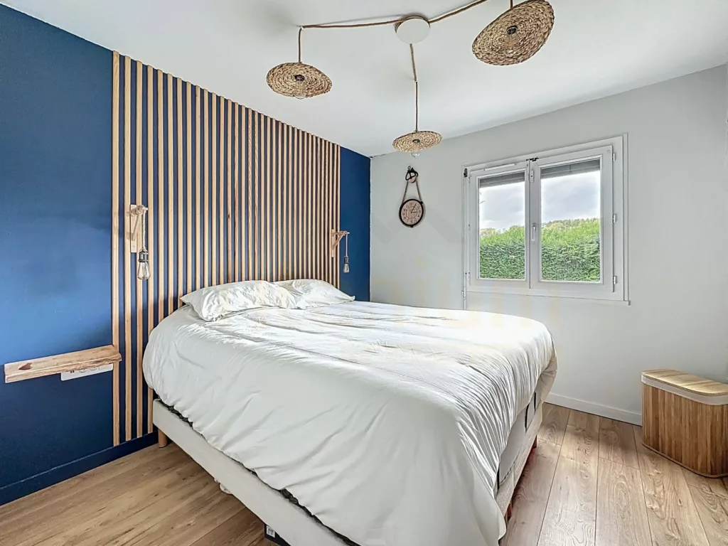 Maison – Vie de plain-pied – 3 Chbres – Jardin – Piscine