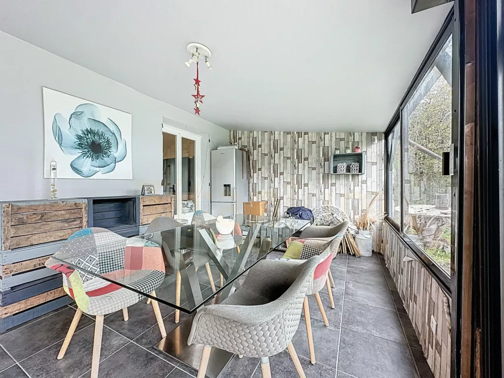 Maison – Vie de plain-pied – 3 Chbres – Jardin – Piscine